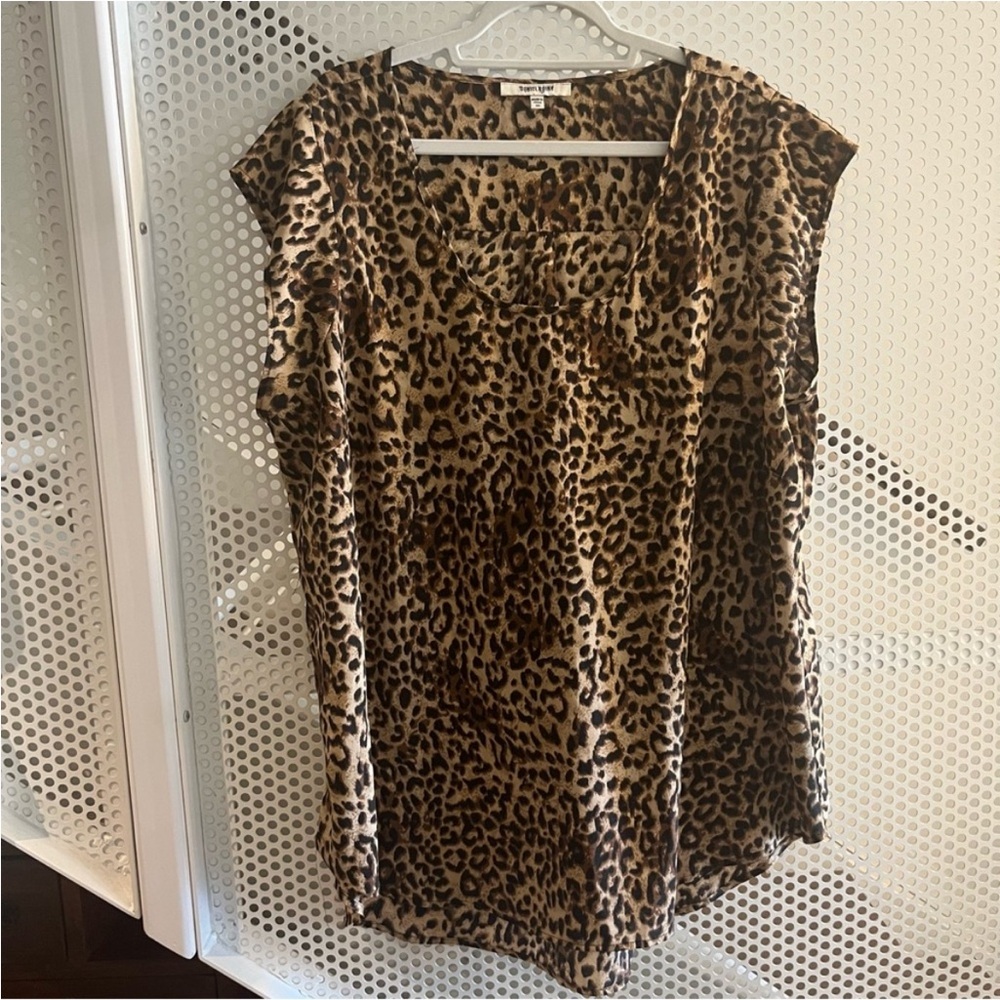Daniel Rainn Leopard Print Top or Tunic Size 3X brown and almond.